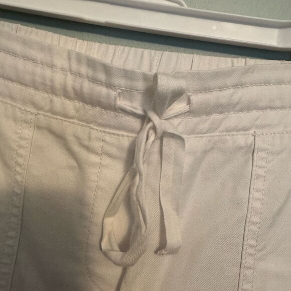 Talbots White Capris Relaxed Fit Elastic Waist SZ 10P (T37) - Picture 5 of 7